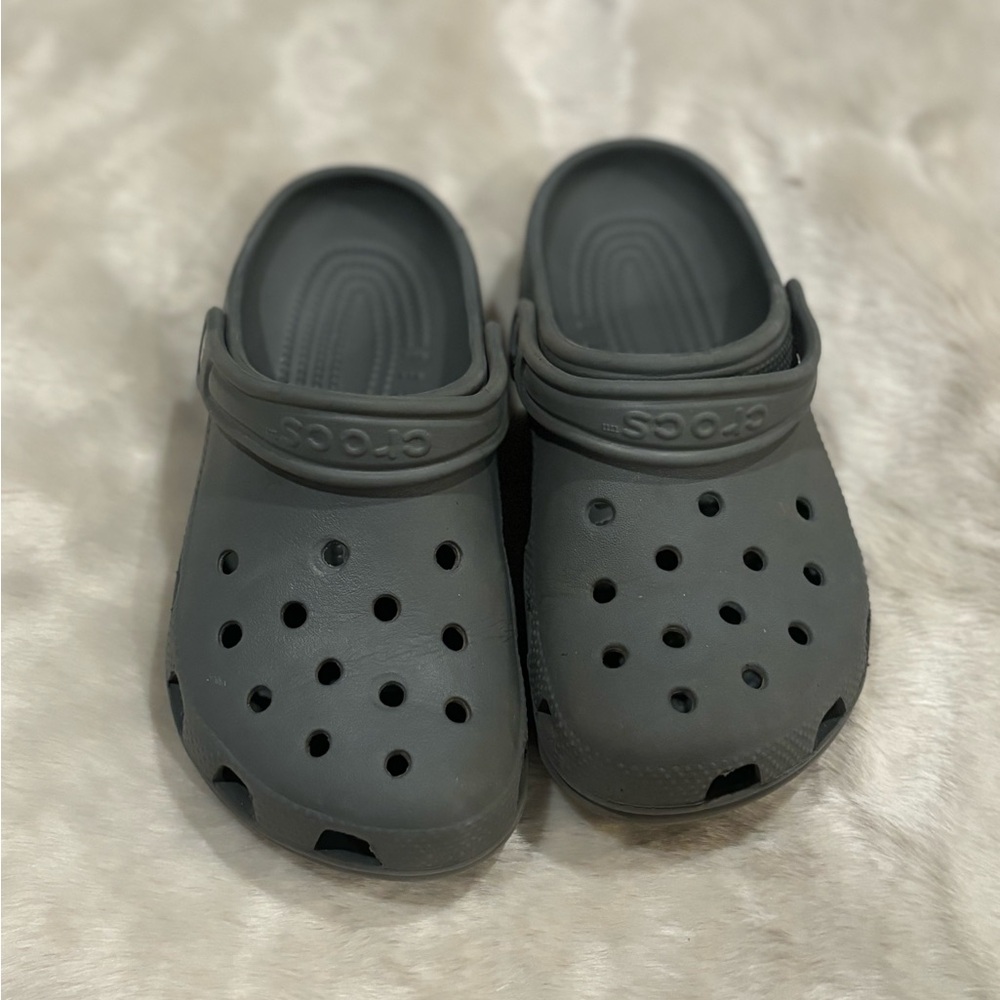 Crocs kids sz junior 3 good condition